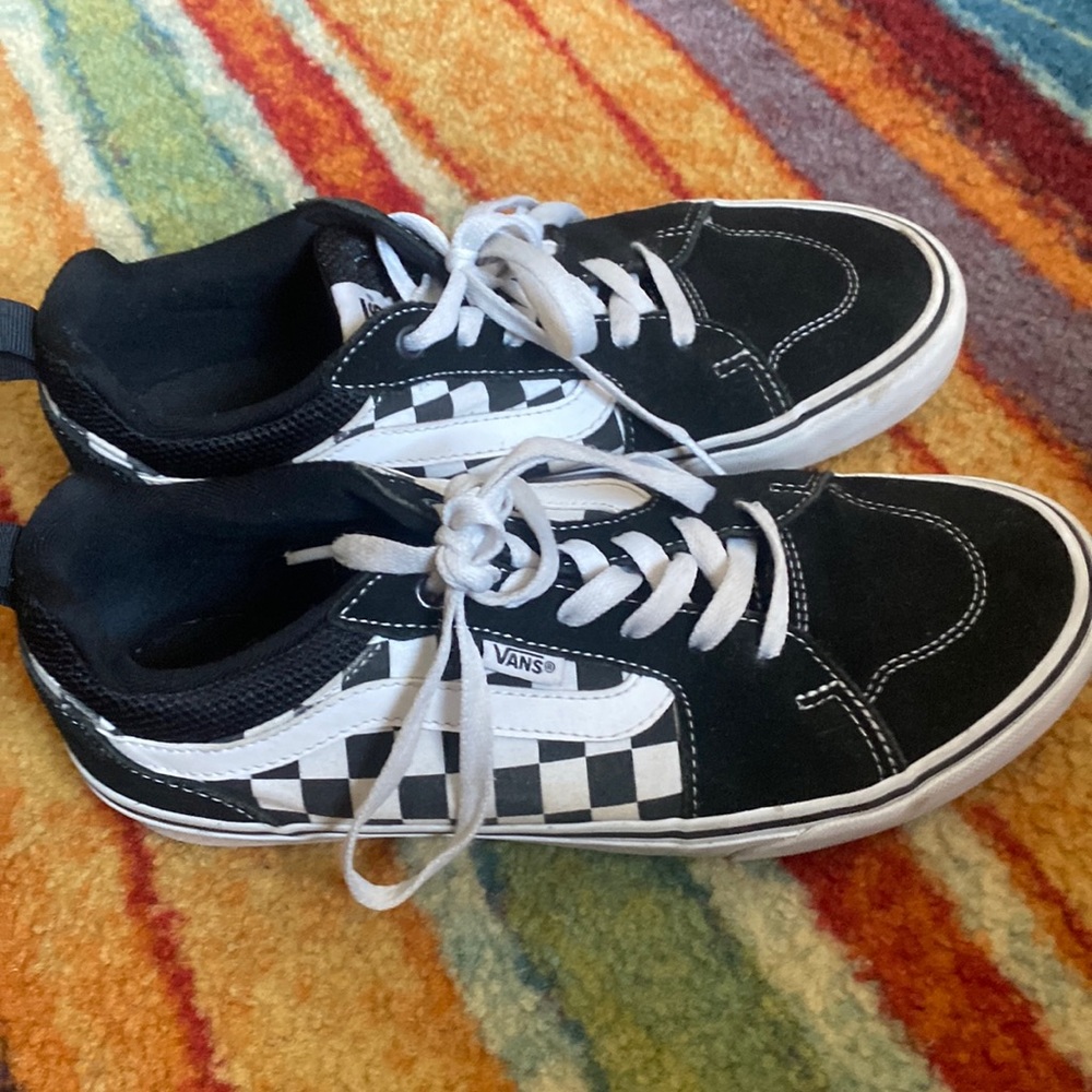Men size 8 Vans